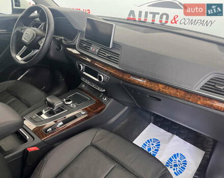 Білий Ауді Ку 5, об'ємом двигуна 2 л та пробігом 46 тис. км за 25950 $, фото 7 на Automoto.ua