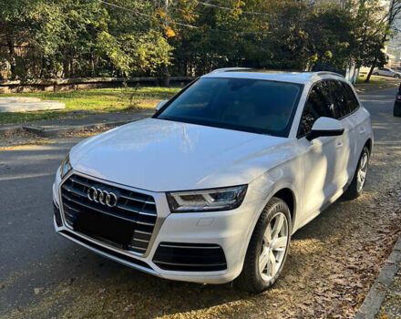 Белый Ауди Ку 5, объемом двигателя 1.98 л и пробегом 100 тыс. км за 26500 $, фото 3 на Automoto.ua