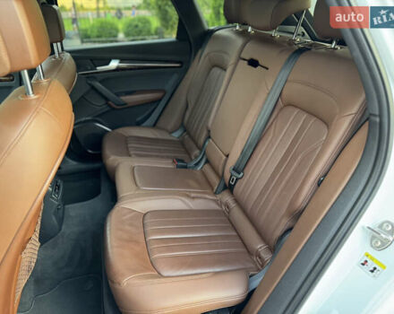 Белый Ауди Ку 5, объемом двигателя 2 л и пробегом 127 тыс. км за 24900 $, фото 58 на Automoto.ua