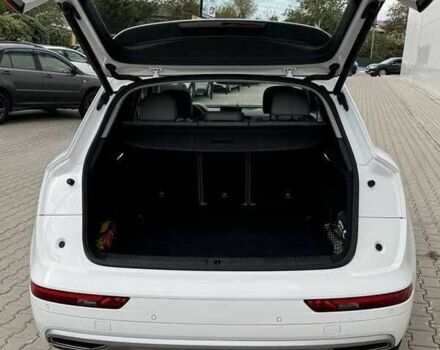 Белый Ауди Ку 5, объемом двигателя 2 л и пробегом 136 тыс. км за 15500 $, фото 16 на Automoto.ua