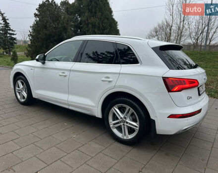 Белый Ауди Ку 5, объемом двигателя 1.97 л и пробегом 139 тыс. км за 28800 $, фото 24 на Automoto.ua