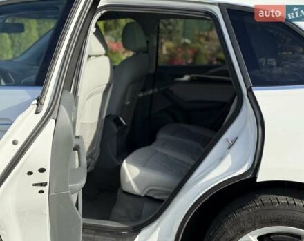 Ауді Ку 5 2017 у Львові на Automoto.ua Білий Ауді Ку 5, об'ємом двигуна 1.98 л та пробігом 147 тис. км за 17499 $, фото 42 на Automoto.ua