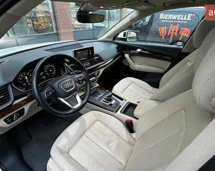 Белый Ауди Ку 5, объемом двигателя 2 л и пробегом 142 тыс. км за 25990 $, фото 28 на Automoto.ua