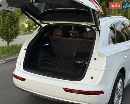 Белый Ауди Ку 5, объемом двигателя 2 л и пробегом 127 тыс. км за 24900 $, фото 74 на Automoto.ua