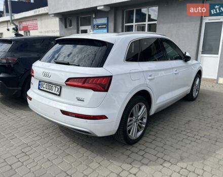 Білий Ауді Ку 5, об'ємом двигуна 2 л та пробігом 147 тис. км за 26600 $, фото 2 на Automoto.ua