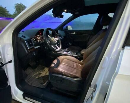 Білий Ауді Ку 5, об'ємом двигуна 1.98 л та пробігом 215 тис. км за 22650 $, фото 6 на Automoto.ua