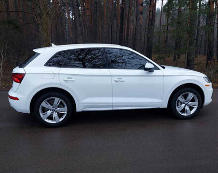Белый Ауди Ку 5, объемом двигателя 1.98 л и пробегом 134 тыс. км за 25996 $, фото 6 на Automoto.ua