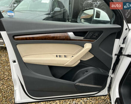 Ауди Ку 5 2017 в Стрые на Automoto.ua Белый Ауди Ку 5, объемом двигателя 2 л и пробегом 215 тыс. км за 23800 $, фото 23 на Automoto.ua