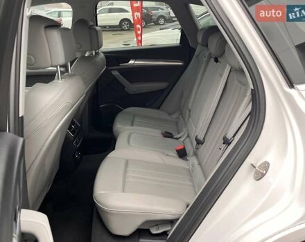 Белый Ауди Ку 5, объемом двигателя 1.98 л и пробегом 104 тыс. км за 36000 $, фото 23 на Automoto.ua