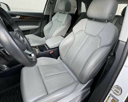 Белый Ауди Ку 5, объемом двигателя 2 л и пробегом 136 тыс. км за 15500 $, фото 10 на Automoto.ua