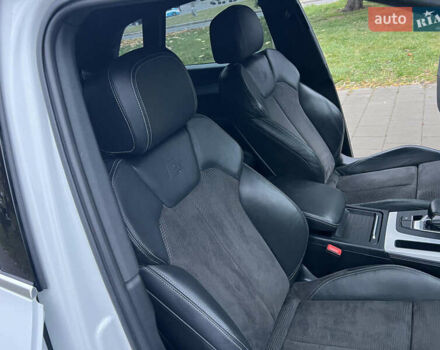 Белый Ауди Ку 5, объемом двигателя 1.97 л и пробегом 139 тыс. км за 28800 $, фото 51 на Automoto.ua