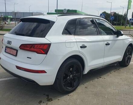 Белый Ауди Ку 5, объемом двигателя 2 л и пробегом 156 тыс. км за 24500 $, фото 3 на Automoto.ua