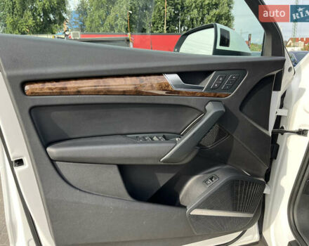 Белый Ауди Ку 5, объемом двигателя 2 л и пробегом 167 тыс. км за 22600 $, фото 9 на Automoto.ua