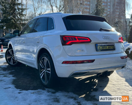 Белый Ауди Ку 5, объемом двигателя 2 л и пробегом 108 тыс. км за 29700 $, фото 8 на Automoto.ua