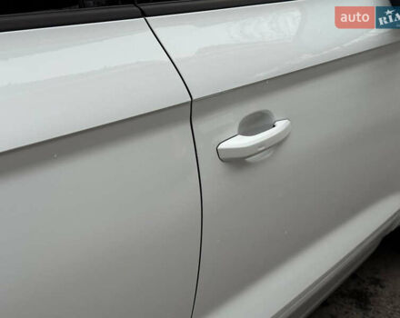 Белый Ауди Ку 5, объемом двигателя 1.98 л и пробегом 200 тыс. км за 22499 $, фото 27 на Automoto.ua