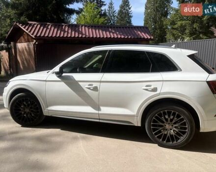 Белый Ауди Ку 5, объемом двигателя 1.98 л и пробегом 115 тыс. км за 27000 $, фото 2 на Automoto.ua