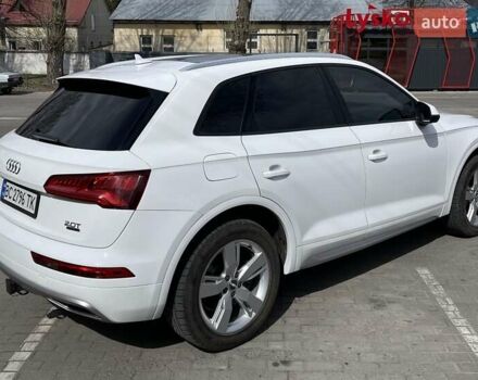 Білий Ауді Ку 5, об'ємом двигуна 1.98 л та пробігом 105 тис. км за 23499 $, фото 9 на Automoto.ua