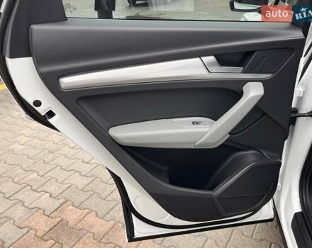 Белый Ауди Ку 5, объемом двигателя 1.98 л и пробегом 104 тыс. км за 34999 $, фото 22 на Automoto.ua