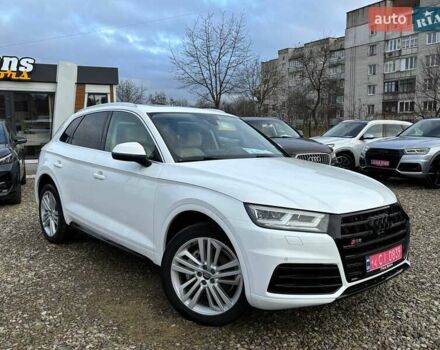 Білий Ауді Ку 5, об'ємом двигуна 2 л та пробігом 215 тис. км за 21800 $, фото 2 на Automoto.ua