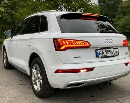 Белый Ауди Ку 5, объемом двигателя 1.98 л и пробегом 145 тыс. км за 25700 $, фото 2 на Automoto.ua