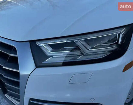 Белый Ауди Ку 5, объемом двигателя 1.98 л и пробегом 108 тыс. км за 23650 $, фото 11 на Automoto.ua