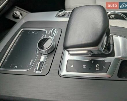 Білий Ауді Ку 5, об'ємом двигуна 2 л та пробігом 199 тис. км за 29999 $, фото 18 на Automoto.ua