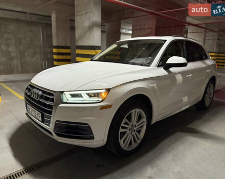 Ауді Ку 5 2017 у Рівному на Automoto.ua Білий Ауді Ку 5, об'ємом двигуна 1.98 л та пробігом 146 тис. км за 23900 $, фото 8 на Automoto.ua