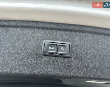 Белый Ауди Ку 5, объемом двигателя 1.98 л и пробегом 143 тыс. км за 25500 $, фото 11 на Automoto.ua