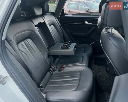 Белый Ауди Ку 5, объемом двигателя 2 л и пробегом 68 тыс. км за 26000 $, фото 10 на Automoto.ua