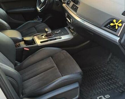 Білий Ауді Ку 5, об'ємом двигуна 1.97 л та пробігом 115 тис. км за 32000 $, фото 12 на Automoto.ua