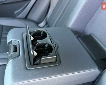 Белый Ауди Ку 5, объемом двигателя 1.98 л и пробегом 127 тыс. км за 27777 $, фото 30 на Automoto.ua