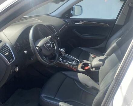 Білий Ауді Ку 5, об'ємом двигуна 2 л та пробігом 160 тис. км за 16300 $, фото 4 на Automoto.ua