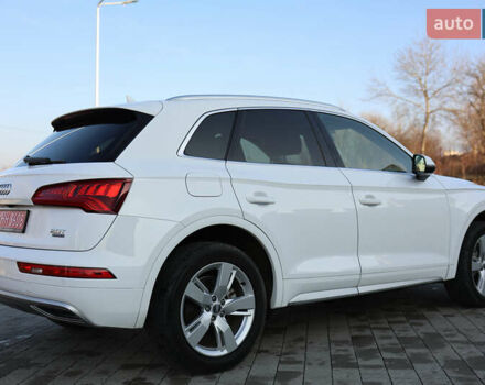 Белый Ауди Ку 5, объемом двигателя 1.98 л и пробегом 107 тыс. км за 29500 $, фото 6 на Automoto.ua