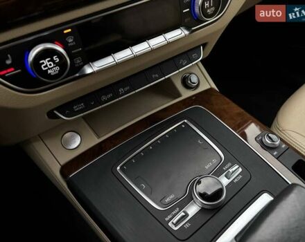 Білий Ауді Ку 5, об'ємом двигуна 2 л та пробігом 215 тис. км за 21800 $, фото 40 на Automoto.ua