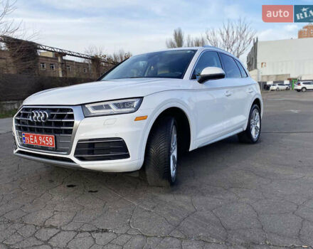 Белый Ауди Ку 5, объемом двигателя 2 л и пробегом 173 тыс. км за 24900 $, фото 4 на Automoto.ua