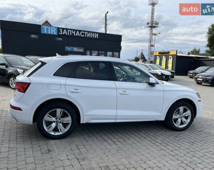 Белый Ауди Ку 5, объемом двигателя 2 л и пробегом 167 тыс. км за 22600 $, фото 7 на Automoto.ua