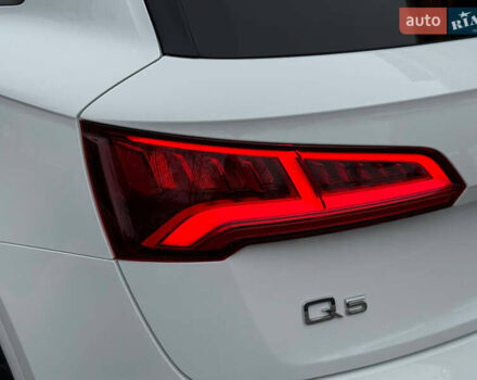 Белый Ауди Ку 5, объемом двигателя 1.98 л и пробегом 200 тыс. км за 22499 $, фото 24 на Automoto.ua