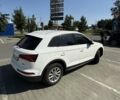 Белый Ауди Ку 5, объемом двигателя 1.97 л и пробегом 99 тыс. км за 32000 $, фото 4 на Automoto.ua