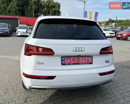 Белый Ауди Ку 5, объемом двигателя 2 л и пробегом 167 тыс. км за 22600 $, фото 5 на Automoto.ua