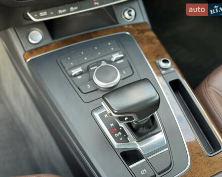 Белый Ауди Ку 5, объемом двигателя 2 л и пробегом 127 тыс. км за 24900 $, фото 50 на Automoto.ua