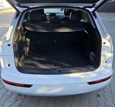 Белый Ауди Ку 5, объемом двигателя 1.98 л и пробегом 146 тыс. км за 25500 $, фото 2 на Automoto.ua