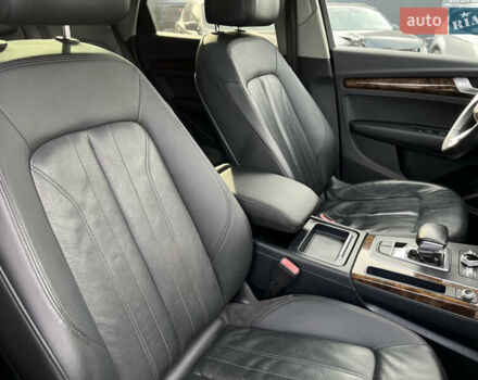 Белый Ауди Ку 5, объемом двигателя 2 л и пробегом 167 тыс. км за 22600 $, фото 16 на Automoto.ua