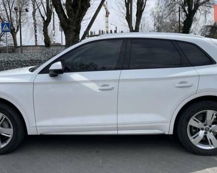 Білий Ауді Ку 5, об'ємом двигуна 1.98 л та пробігом 105 тис. км за 23499 $, фото 4 на Automoto.ua