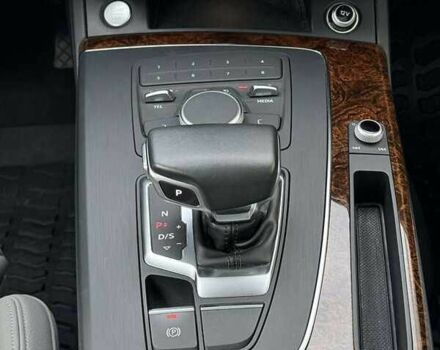 Белый Ауди Ку 5, объемом двигателя 2 л и пробегом 136 тыс. км за 15500 $, фото 17 на Automoto.ua