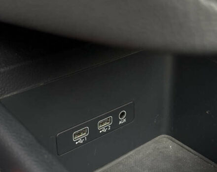 Білий Ауді Ку 5, об'ємом двигуна 1.98 л та пробігом 100 тис. км за 26500 $, фото 41 на Automoto.ua