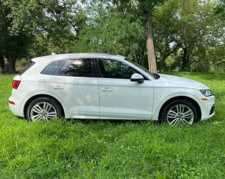 Белый Ауди Ку 5, объемом двигателя 1.98 л и пробегом 65 тыс. км за 31500 $, фото 3 на Automoto.ua