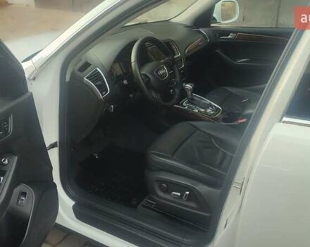 Білий Ауді Ку 5, об'ємом двигуна 1.98 л та пробігом 225 тис. км за 15900 $, фото 5 на Automoto.ua