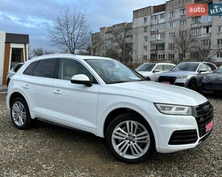 Білий Ауді Ку 5, об'ємом двигуна 2 л та пробігом 215 тис. км за 21800 $, фото 3 на Automoto.ua