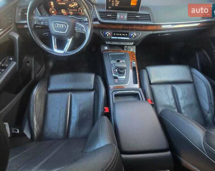 Белый Ауди Ку 5, объемом двигателя 1.98 л и пробегом 121 тыс. км за 29900 $, фото 7 на Automoto.ua