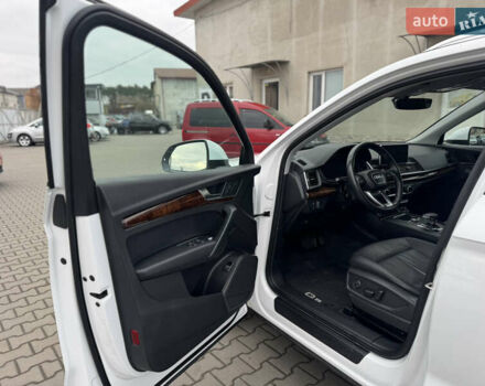 Белый Ауди Ку 5, объемом двигателя 1.98 л и пробегом 238 тыс. км за 18500 $, фото 13 на Automoto.ua